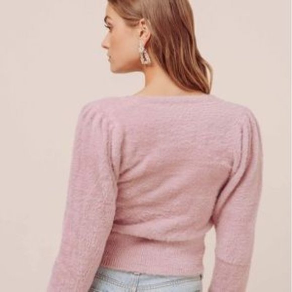 ASTR the Label NWT Lilac Fuzzy Cropped Sweater - Picture 2 of 7